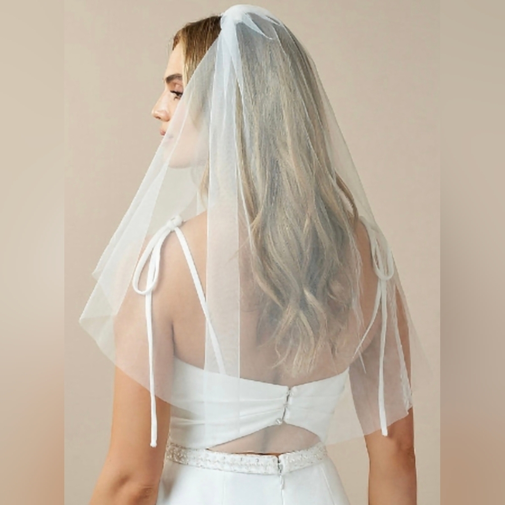Azazie Ivory Bridal Comb Veil